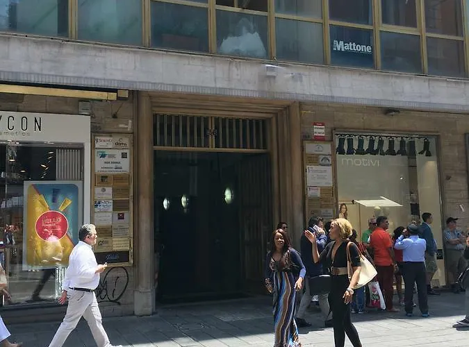 아파트 Two Sisters