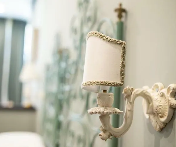 아파트 Two Sisters *