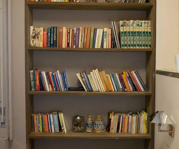 Two Sisters 아파트 *