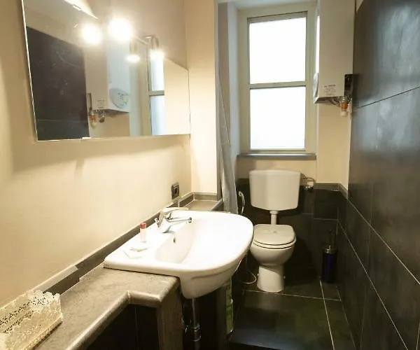 아파트 Two Sisters *